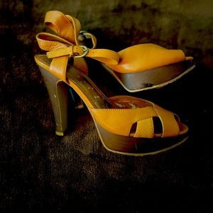 Mustard Nine West platform heels